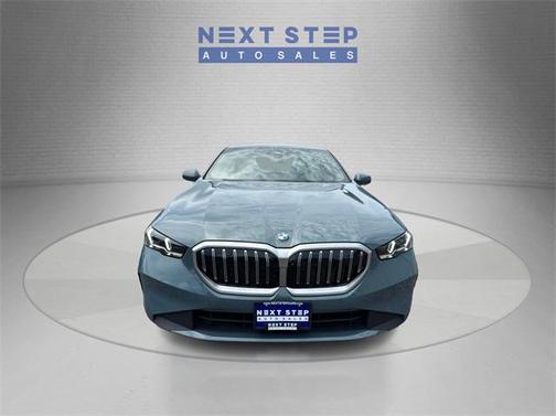 2024 BMW 530 i xDrive