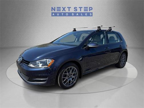 2017 Volkswagen Golf TSI Wolfsburg Edition 4-Door