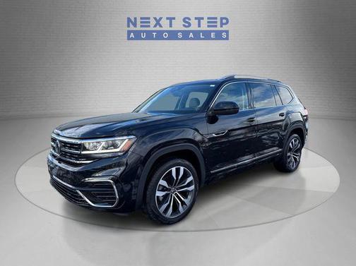 Deep Black 2021 Volkswagen Atlas 3.6L SEL Premium