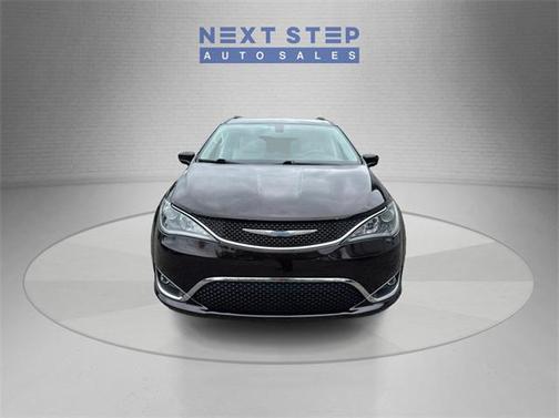2018 Chrysler Pacifica Touring-L Plus