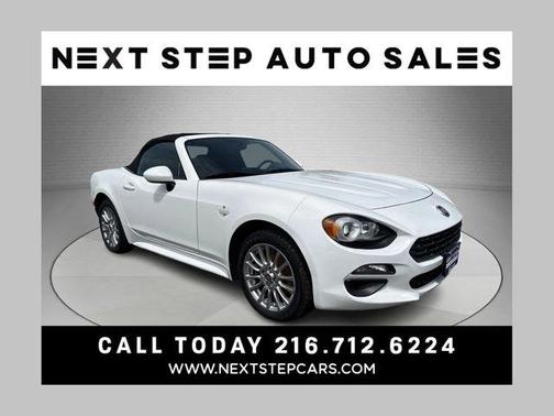 Bianco Gelato White 2017 FIAT 124 Spider Base