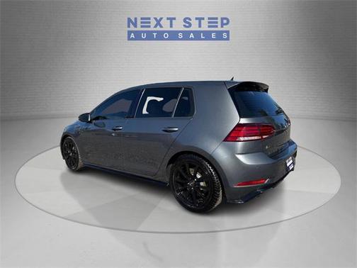 2019 Volkswagen Golf R 2.0T DSG