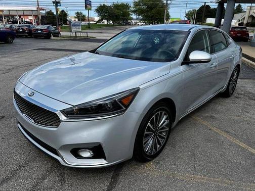 2017 Kia Cadenza Premium