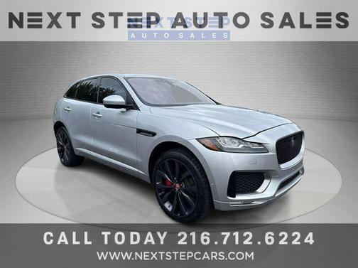 2017 Jaguar F-PACE First Edition