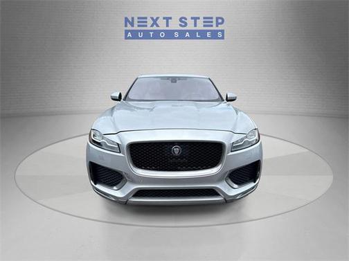 2017 Jaguar F-PACE First Edition