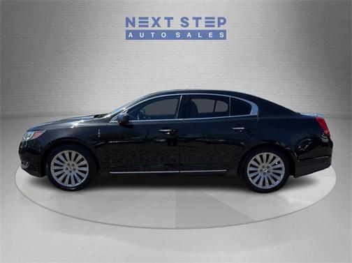 2014 Lincoln MKS Base