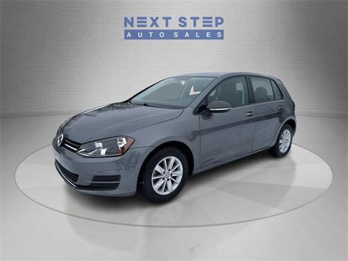 2017 Volkswagen Golf TSI S 4-Door