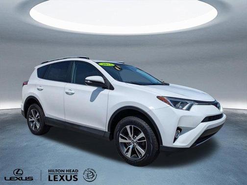 Super White 2016 Toyota RAV4 XLE