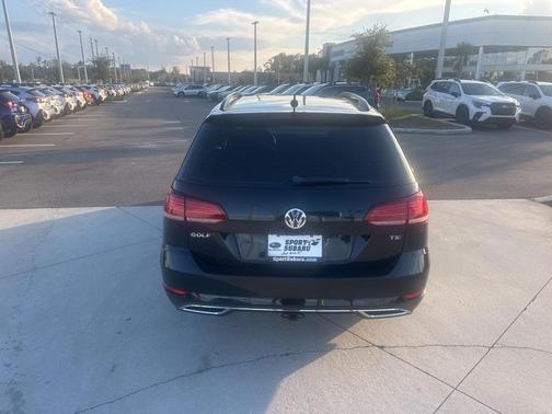 2018 Volkswagen Golf SportWagen TSI S