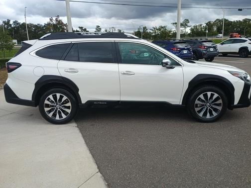 2023 Subaru Outback Touring XT