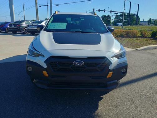 Crystal White Pearl 2024 Subaru Crosstrek Wilderness