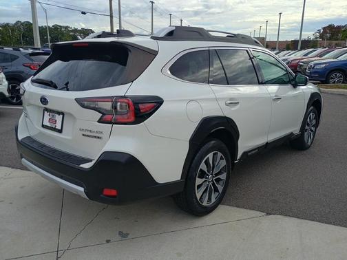 2023 Subaru Outback Touring XT