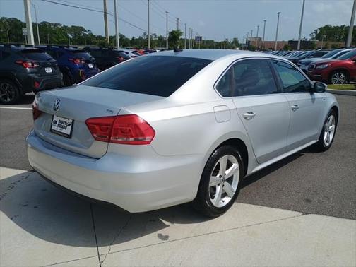 2014 Volkswagen Passat 1.8T S