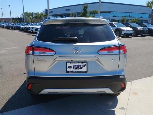2025 Toyota Corolla Cross LE