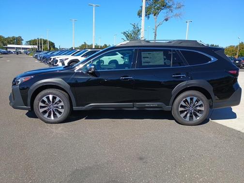 2025 Subaru Outback Touring XT