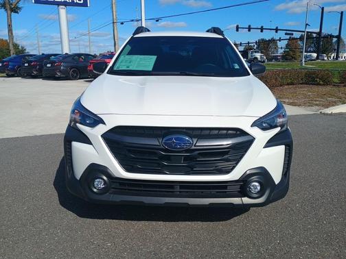 2025 Subaru Outback Base
