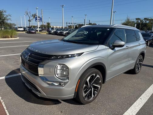 2022 Mitsubishi Outlander SEL