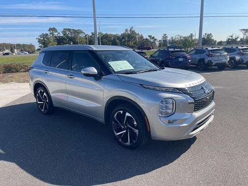 2022 Mitsubishi Outlander SEL