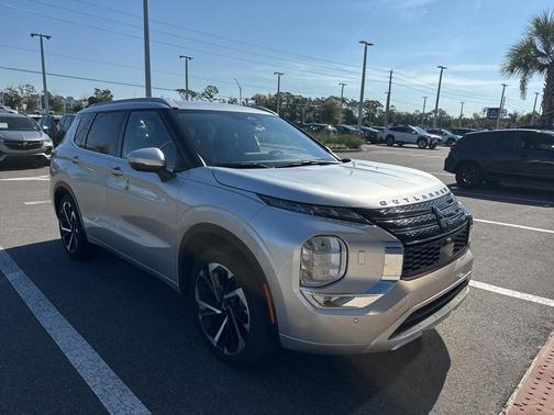 2022 Mitsubishi Outlander SEL