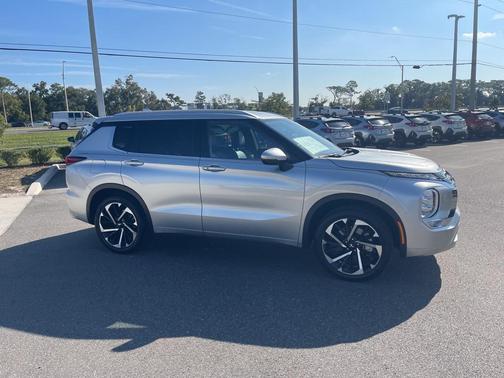 2022 Mitsubishi Outlander SEL