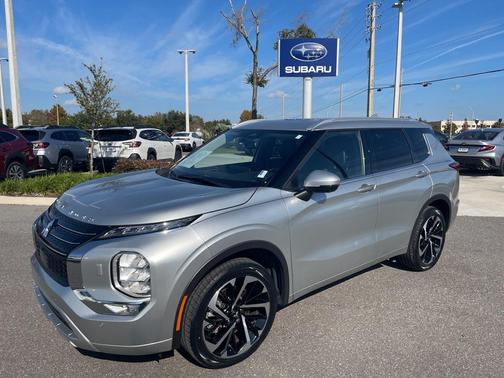 2022 Mitsubishi Outlander SEL