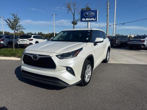 2021 Toyota Highlander LE