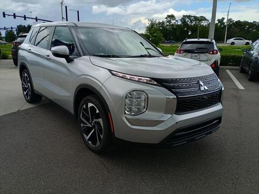 2022 Mitsubishi Outlander ES 2.5 2WD