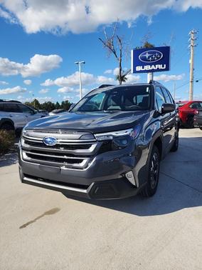 2025 Subaru Forester Premium