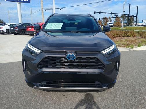 2023 Toyota RAV4 Hybrid SE