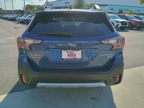 2022 Subaru Outback Limited XT