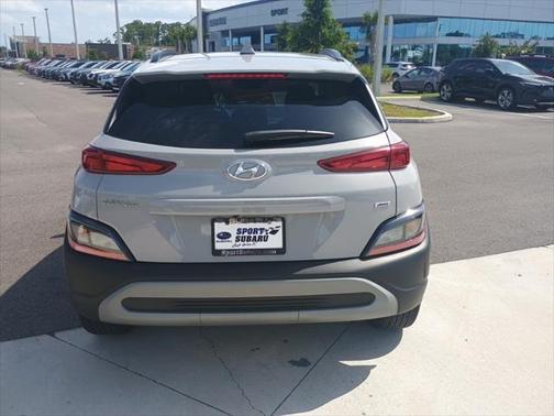 2023 Hyundai KONA SEL