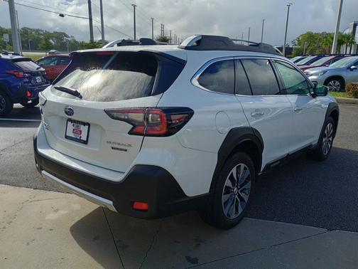 2025 Subaru Outback Touring XT