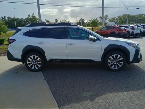 2025 Subaru Outback Touring XT