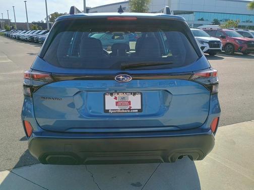 2025 Subaru Forester Base