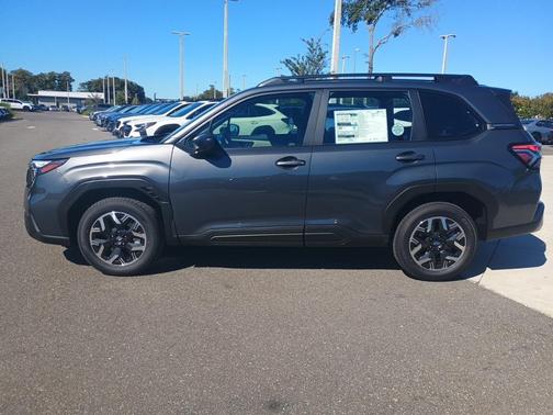 2025 Subaru Forester Base