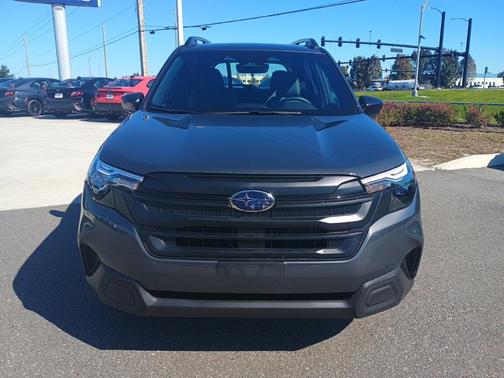2025 Subaru Forester Base