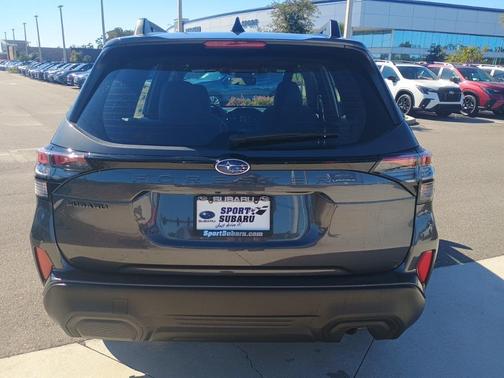 2025 Subaru Forester Base