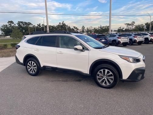 2022 Subaru Outback Premium