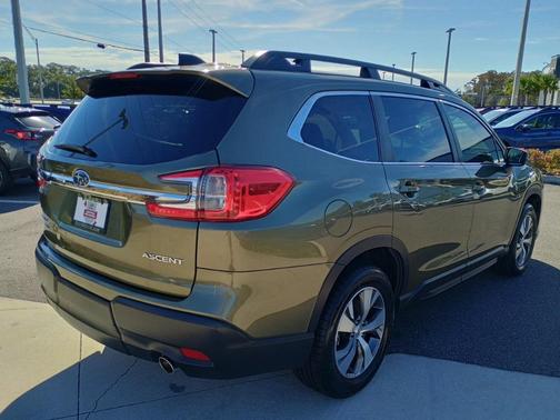 2023 Subaru Ascent Premium 8-Passenger