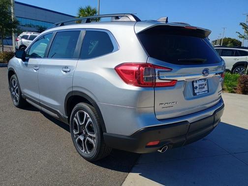 2026 Subaru Ascent Limited 8-Passenger