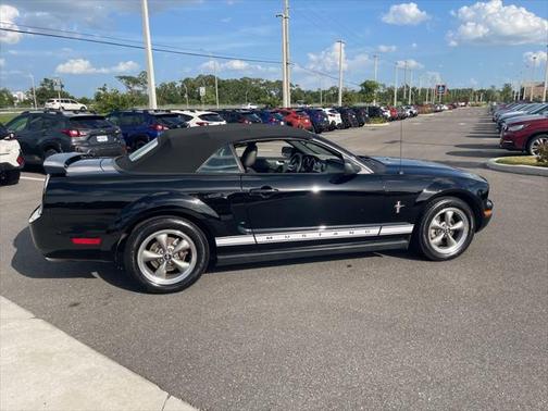 2006 Ford Mustang Deluxe