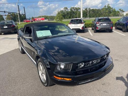 2006 Ford Mustang Deluxe
