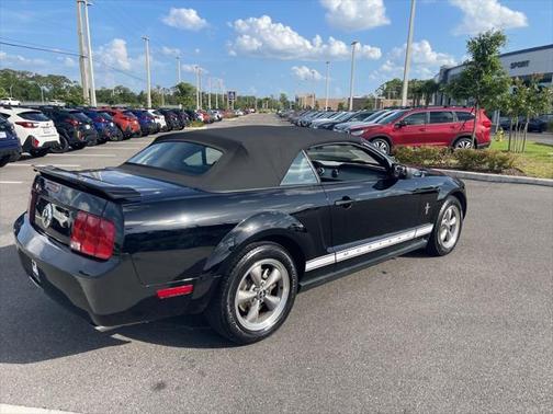 2006 Ford Mustang Deluxe