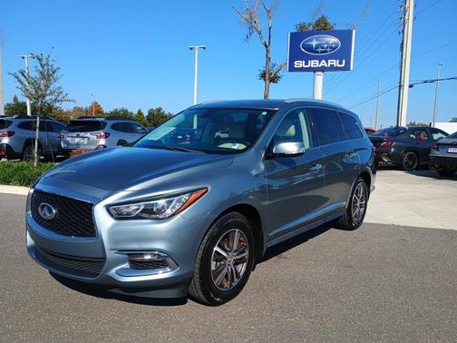 2017 INFINITI QX60 Base