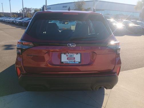 2025 Subaru Forester Base