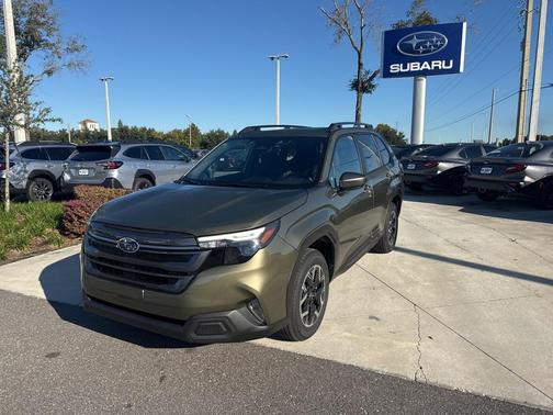 2025 Subaru Forester Premium