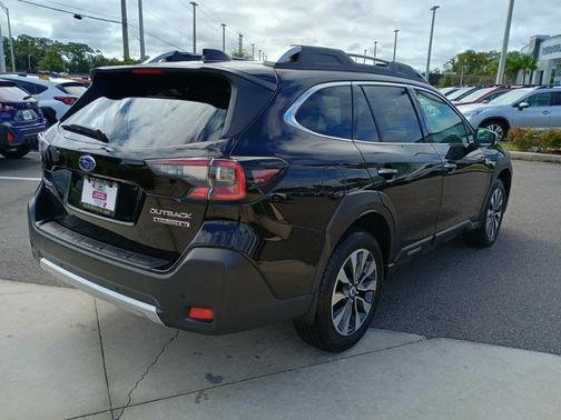 2025 Subaru Outback Touring XT