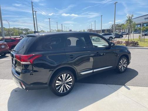 2019 Mitsubishi Outlander SE