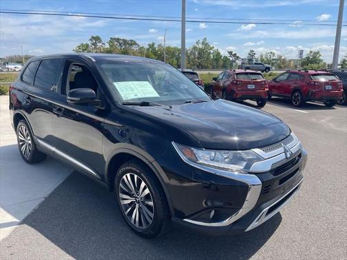 2019 Mitsubishi Outlander SE