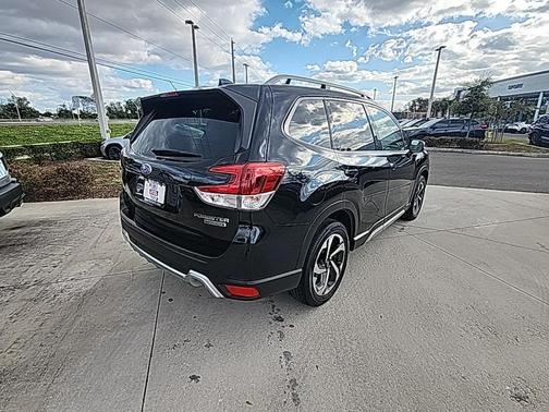 2023 Subaru Forester Touring